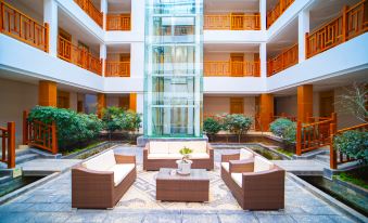 Vienna International Hotel Lijiang Yuxue Avenue - Housity
