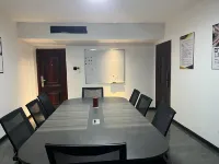 Yilai Hotel (Red Banner Trade City) - Romantic