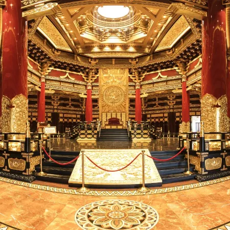 Luohe Yunshe High Altitude View Hotel (Zhujiang Road Food Street Wanda Branch)