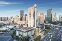 カントリー イン＆スイーツ by ラディソンホテル（上海鉄道駅） 嘉利商業広場周辺のホテル