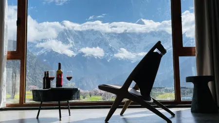 Pingcuokangsang Xuelitaohua Vacation Manor