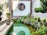 思誠書院69號民宿 鄰近龍川景區的酒店