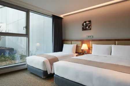 Stanford Hotel Myeongdong