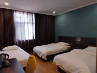 漢江飯店（吐魯番旅遊文化廣場店） - 2 星級