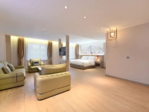 Vienna 3 Best Hotel (Tonghua Railway Station) Hoteles en Tonghua