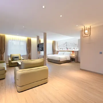 Vienna 3 Best Hotel (Tonghua Railway Station)