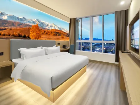 flowers Hotel Отели рядом с достопримечательностью «Jintang Bajing»