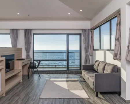 Kaani Grand Seaview Hotels in Maafushi