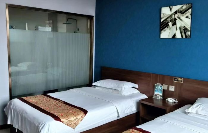 Wenxi Dongzhen Huating Business Hotel
