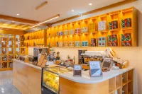 Songzhuju · Coffee and Tea Holiday Villa · Designer Garden Hotels in Lijiang