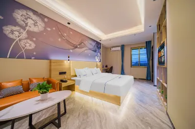 Yunjing Light Luxury Apartment Hotels in der Nähe von Shatian Passenger Transport Terminal