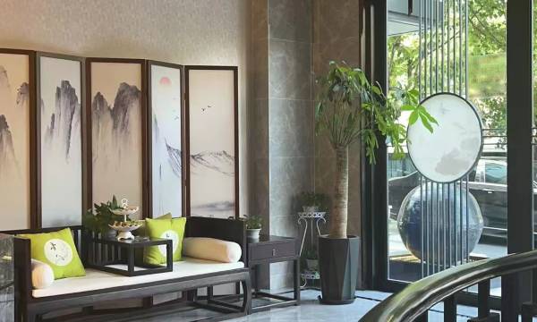 Wassim R Hotel