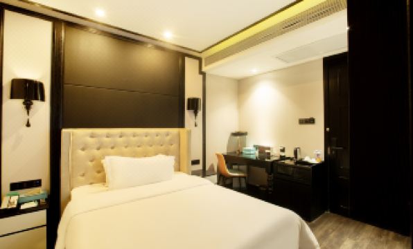 Xana Hotelle (Shenzhen Convention and Exhibition Center Gangxia Metro Station)