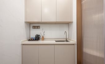 Estay Residence(Shenzhen Luohu Shuibei Jewerly city branch)