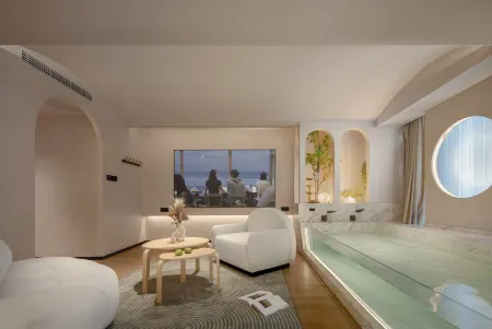 The Artisan Rose Hotel Отели рядом с достопримечательностью «Changsha University of Science & Technology (Transportation Science & Technology Teaching Area)»