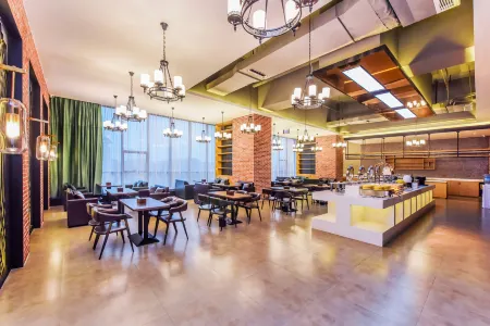 JamesJoyce  Coffetel  Hotel (Taihao e Times) Отели рядом с достопримечательностью «Guizhou Electron Technology Vocational College»