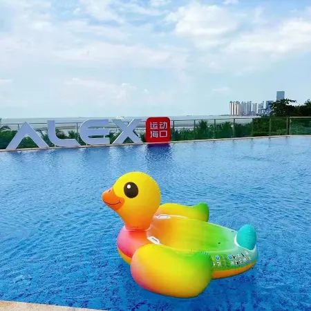 Vienna International Hotel (Haikou Binhai Avenue Xixiu beach branch)