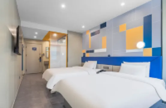 7Days Inn Hotel (Ziboshi Zhengfu Badaju) Hotels near Zibo People's Park