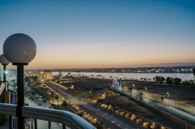 فندق كوينز فالي الاقصر  Hotels near Bo Orange