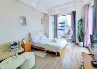 Mile Yefeng Homestay (Qinglai Park Giant Century Plaza)