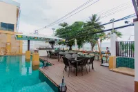Sarita Chalet & Spa Jomtien beach Pattaya - بار