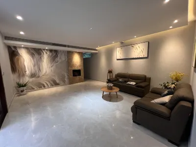 Qigu Hostel Hotels near Changyang Square