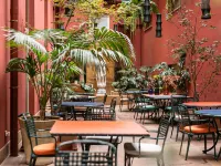 Enterprise Hotel Design & Boutique Hotel berhampiran Gerbang Keamanan