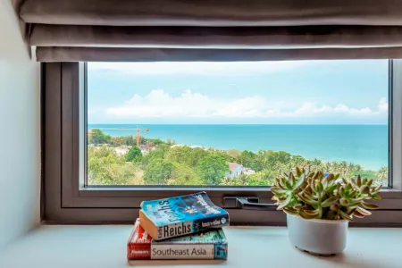 Night Sea Hotel Отели рядом с достопримечательностью «Chinh Toa Dalat»