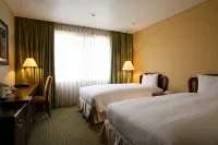 International Resort Hotel Yurakujo Hotels in Yachimata