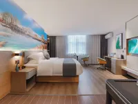 Intelligent IU hotel (railway station store) Hotel di Nayong County