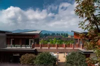 弥勒東風藝宿（東風韻観光地） 東風韻半島パークカヤック基地周辺のホテル