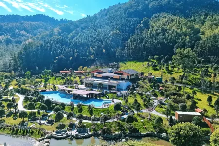 Yifeng Tianmu Tangji Hotel Отели в г. Ифэн