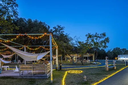 glampark FREE AND EASY CAMP RESORT