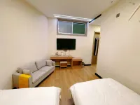 Xinzidong Hotel (Xugouzhen Branch)