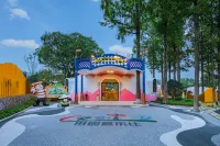 Fantasy Jialebi Theme Hotel Hotels near Caribiland