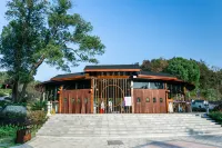 Ramada by Wyndham Yingshan Jiulongwan Resort