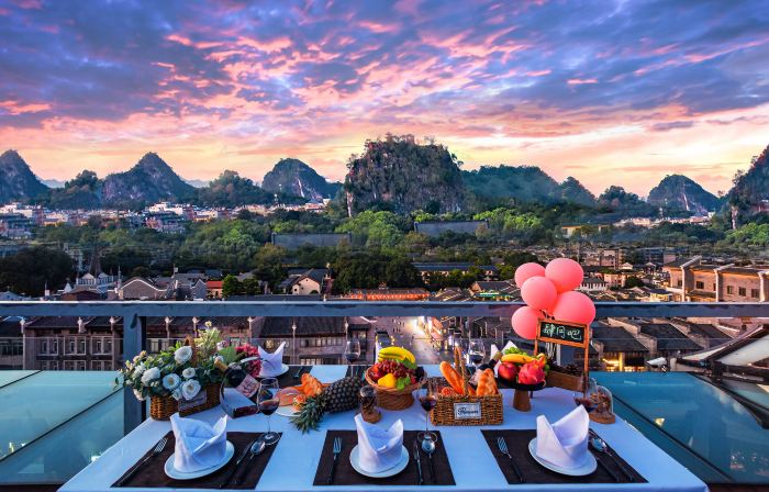 GangShe Rooftop View Hotel l (Guilin Two Rivers And Four Lakes Elephant Trunk Hill)