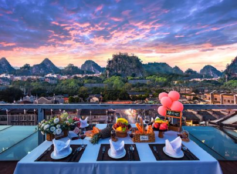 GangShe Rooftop View Hotel l (Guilin Two Rivers And Four Lakes Elephant Trunk Hill)