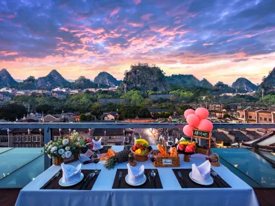 Cozy Home Rooftop Scenic Hotel (Guilin Two Rivers And Four Lakes Elephant Trunk Hill) Hotels near Zizhou Island