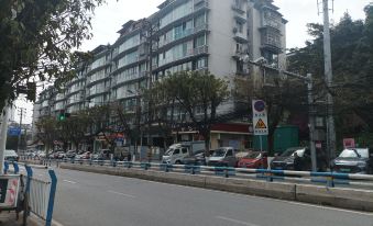Jiayuan Self-service Apartment