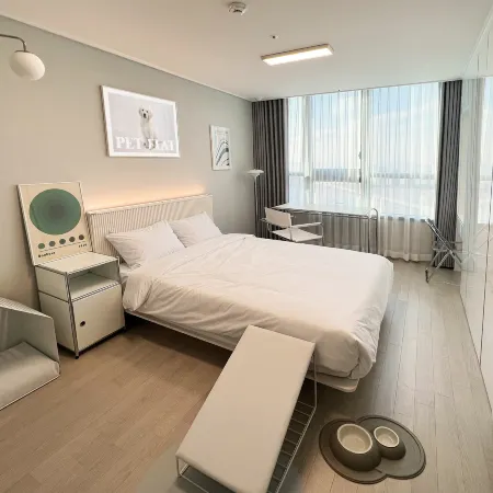UH FLAT THE SONGDO