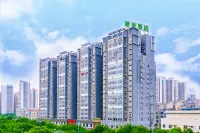 Jingtone Hotel (Laibin City Square Wal-Mart Binjiangyuan)