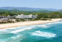 Ocean 2 You Resort Seorak Beach Hotel & Condo Hotel a Goseong-gun
