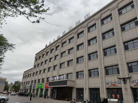 The Summer Lido Hotel Отели рядом с достопримечательностью «Alataw Shankou»