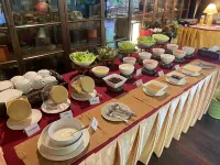 Yantarasri Resort Hotels near Infinity Club