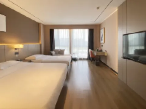 LUKER ISLAND GARDEN HOTEL