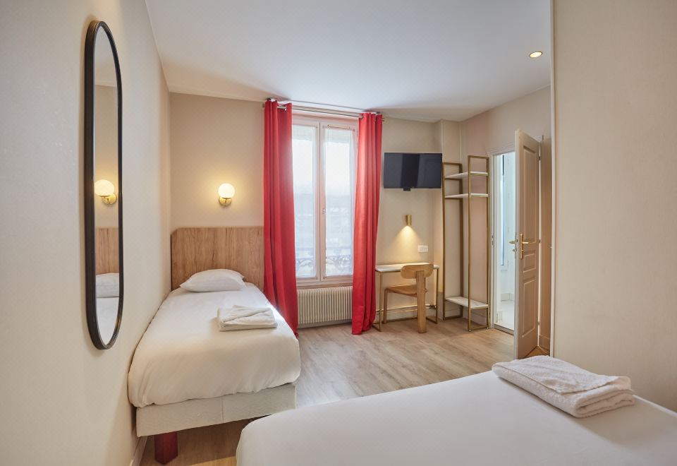 Merryl Hotel의 깔끔한 조식 공간입니다.