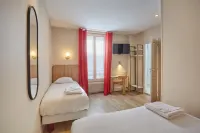 Merryl Hotel Hotels near Fresque Charles Bronson