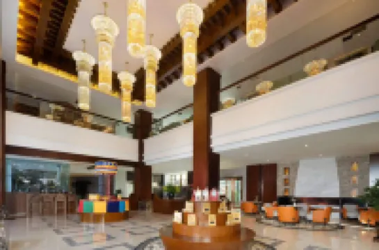 ラサ喬穆朗宗ホテル