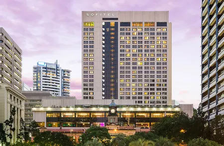 Sofitel Brisbane Central Отели рядом с достопримечательностью «Cathedral Square»